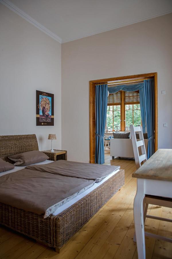 באד קראוצנבאך Gruene Villa Wellness & Spa מראה חיצוני תמונה