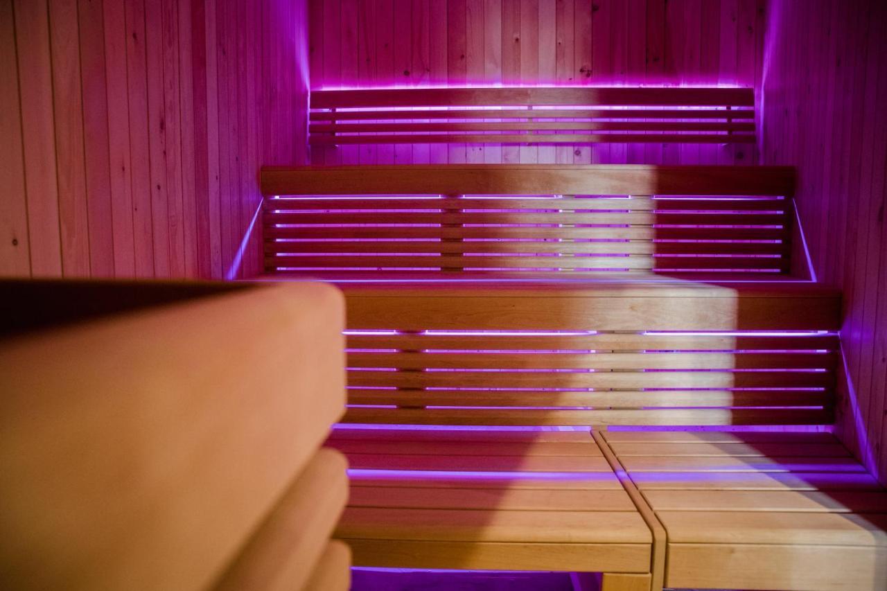 באד קראוצנבאך Gruene Villa Wellness & Spa מראה חיצוני תמונה